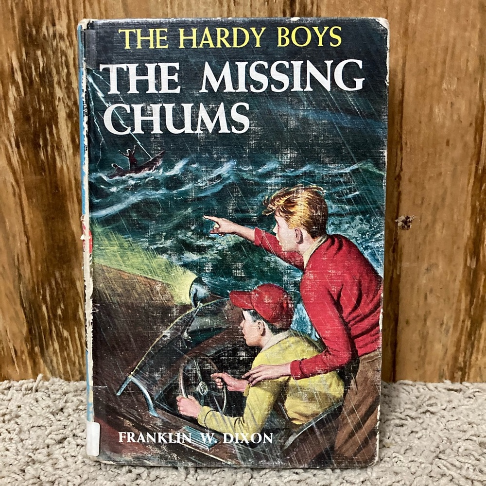 Interesting Ex-Library Edition Hardy Boys #4 The Missing Chums 1962